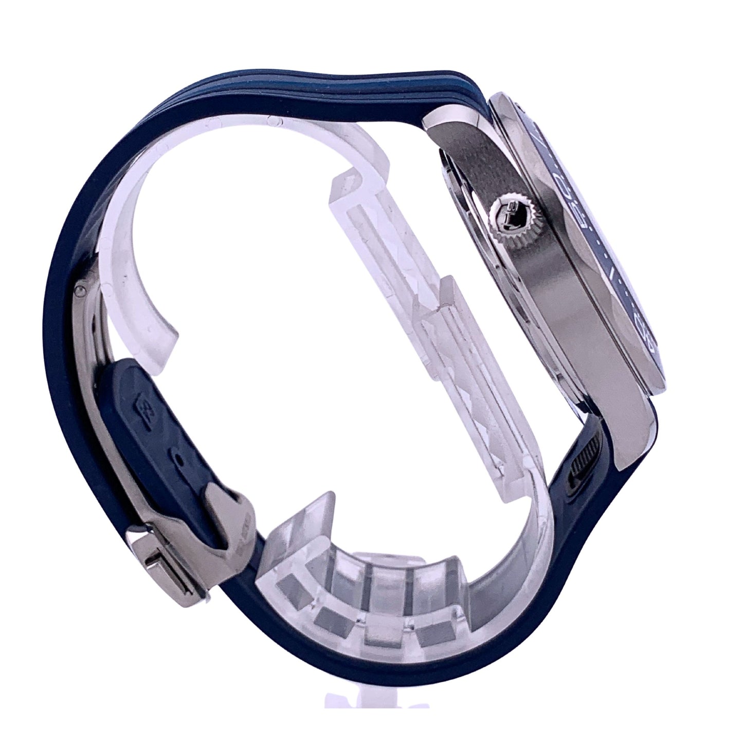 O21032422004002 America's Cup