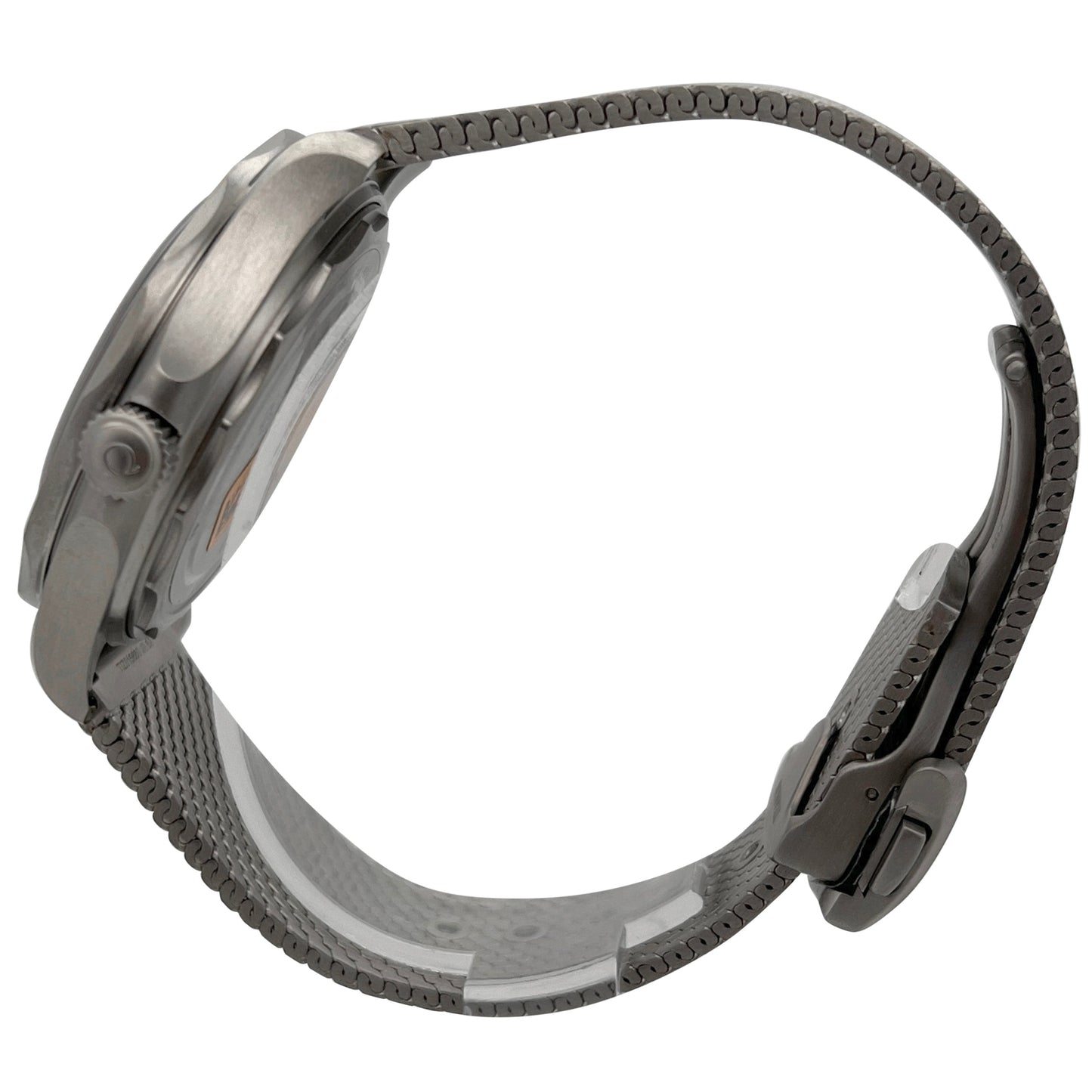 O21090422001001 James Bond NEW 2025